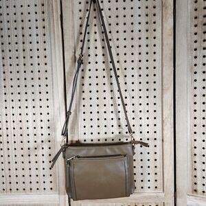 SOLE/SOCIETY BRAND CROSSBODY Tan Magnetic Front Closure Organize Easy Access